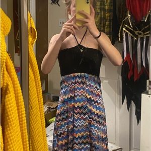 APT.9 dress in a small. the top is black and the bottom is a Chevron pattern.